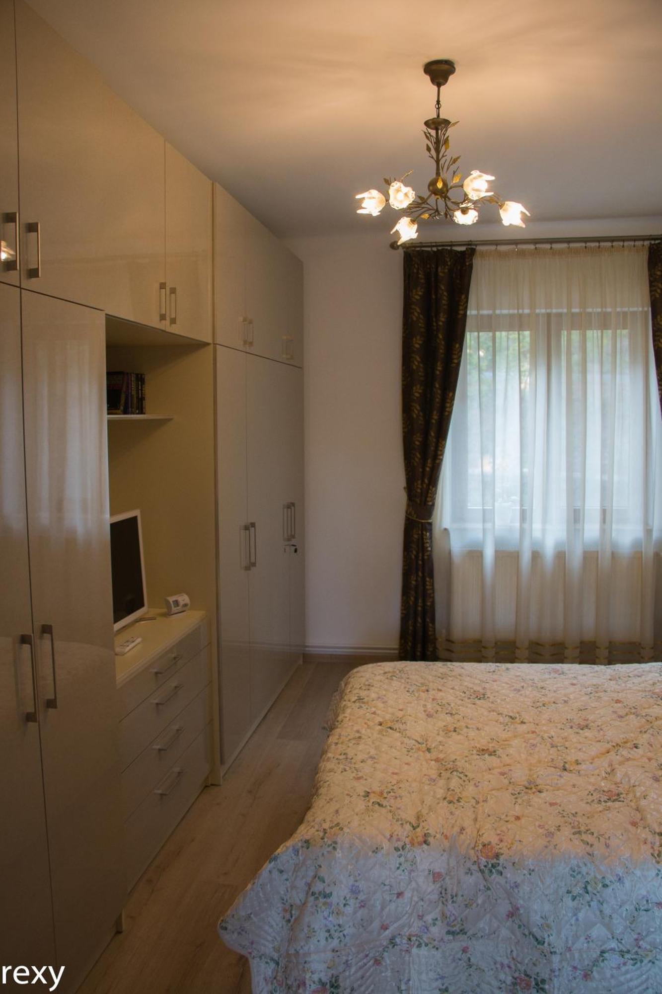 Chic Apartment Brasov Bagian luar foto