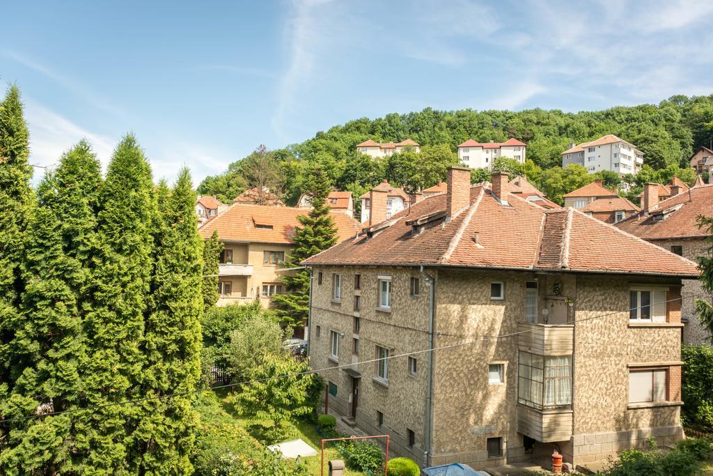 Chic Apartment Brasov Bagian luar foto