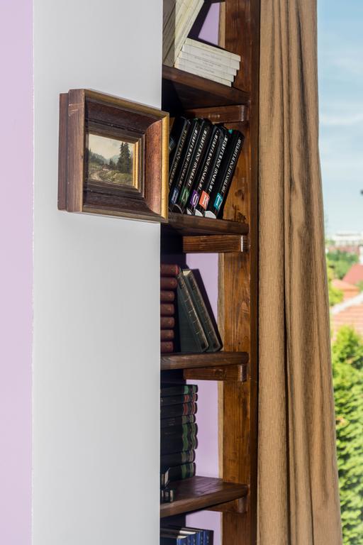Chic Apartment Brasov Bagian luar foto