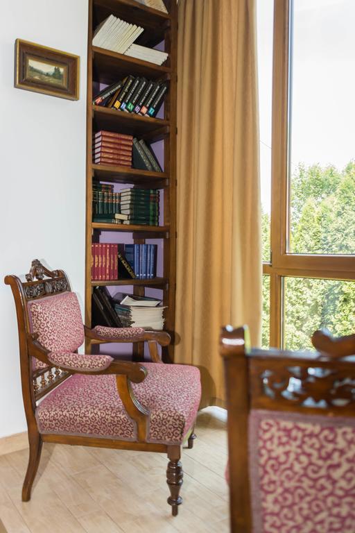 Chic Apartment Brasov Bagian luar foto